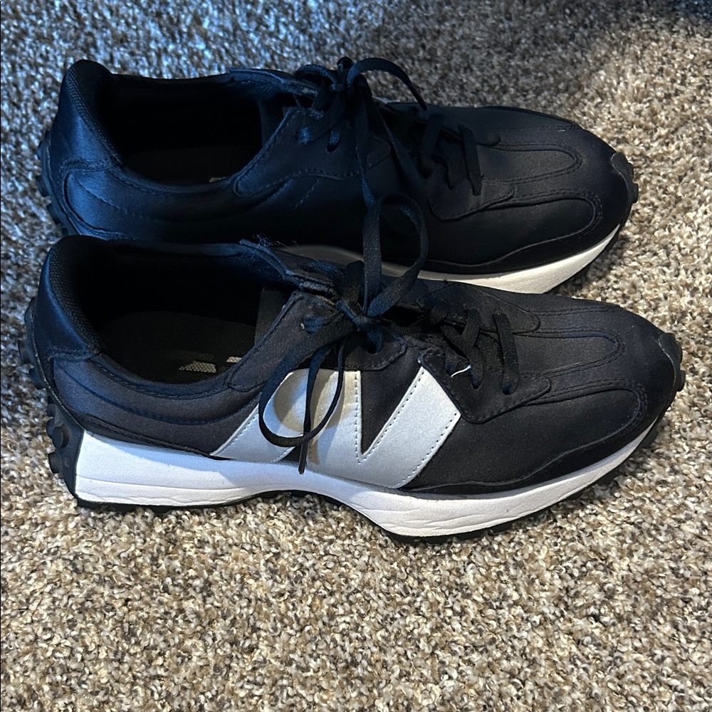 New Balance Women’s Black and White Athletic Sneakers